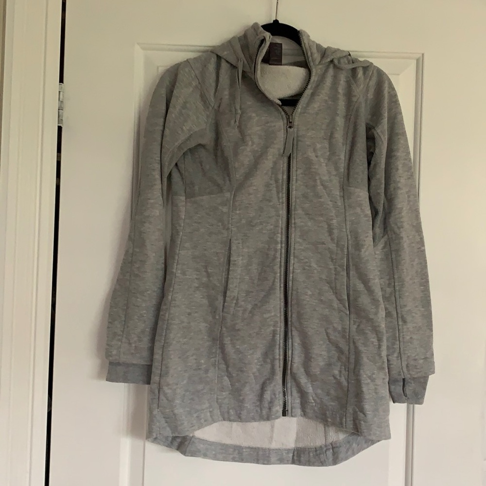 Mondetta sweater